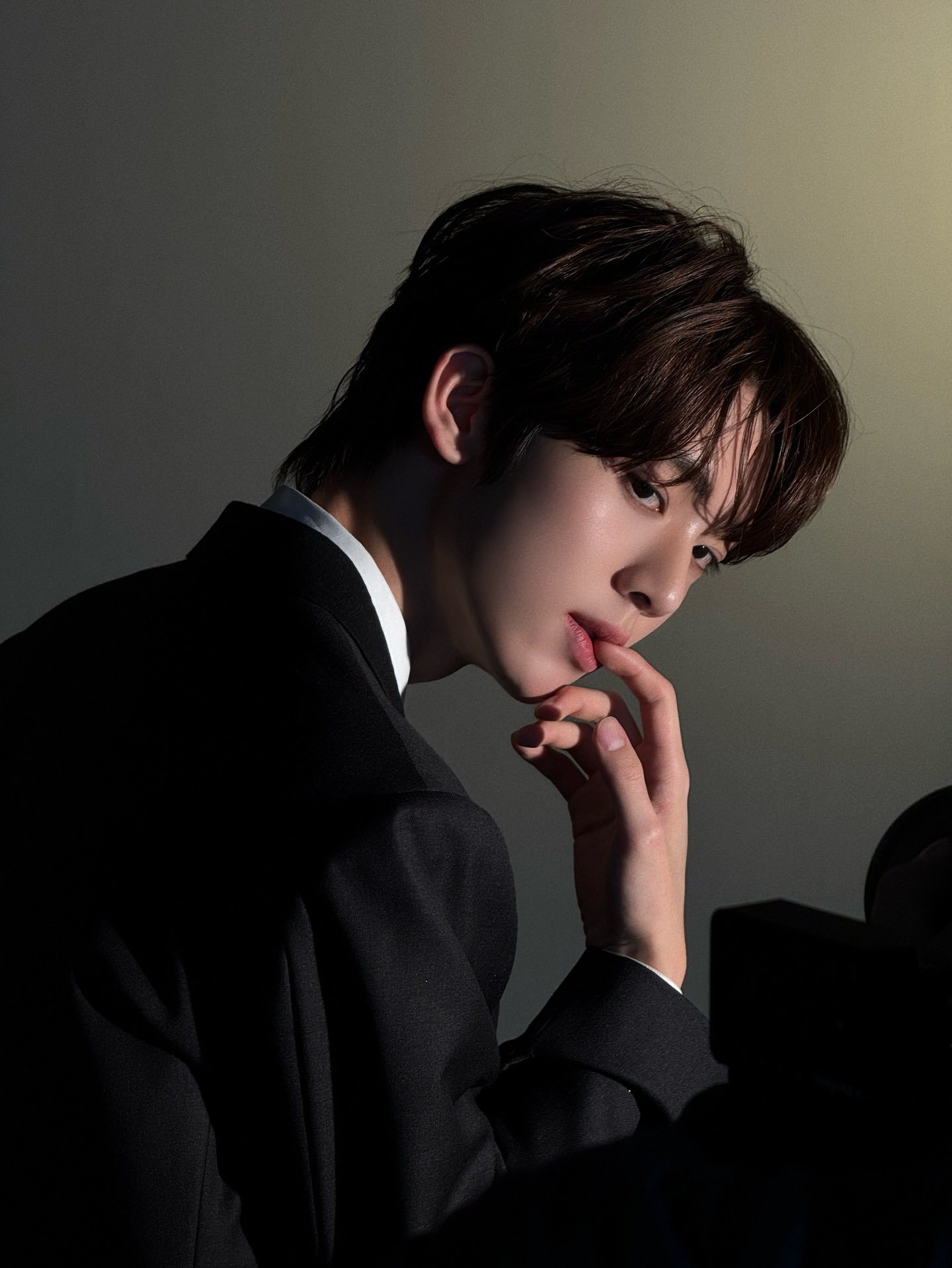 Recent activity shot of Han Yujin (ZEROBASEONE)