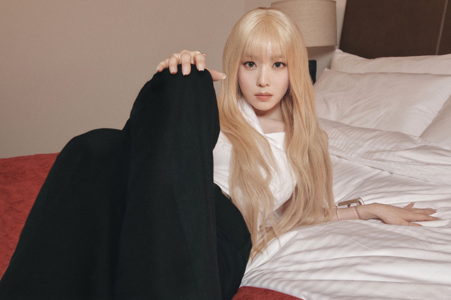 Behind-the-scenes cut of Irene (Red Velvet)