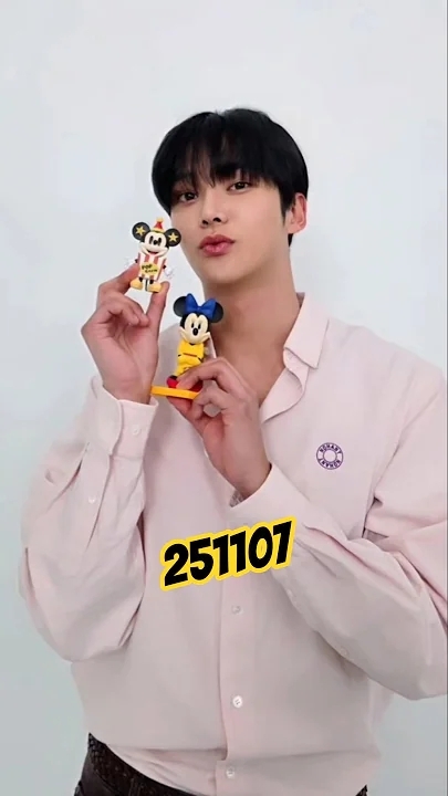 Fandom-recommended wallpaper image of Rowoon