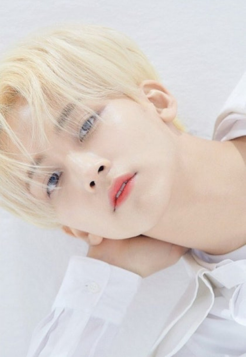 Recent activity shot of Jeonghan (SEVENTEEN)