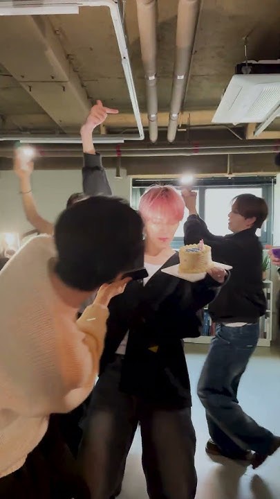 Today's most popular wallpaper in the Hanjun (n.SSign) community