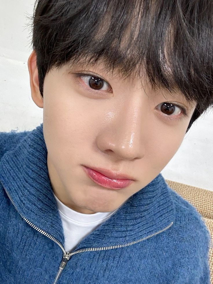 Recent activity shot of EVNNE