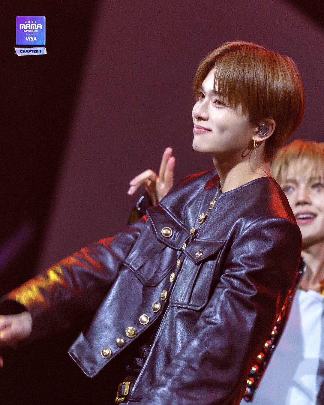 Behind-the-scenes cut of Asahi (TREASURE)