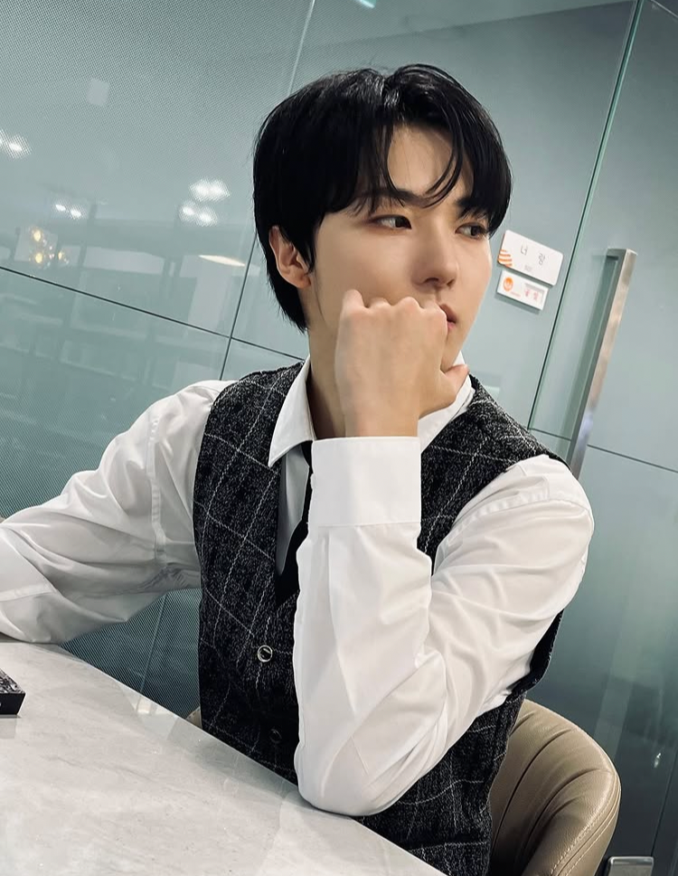 A moment captured by Junghoon (Xikers)'s fan