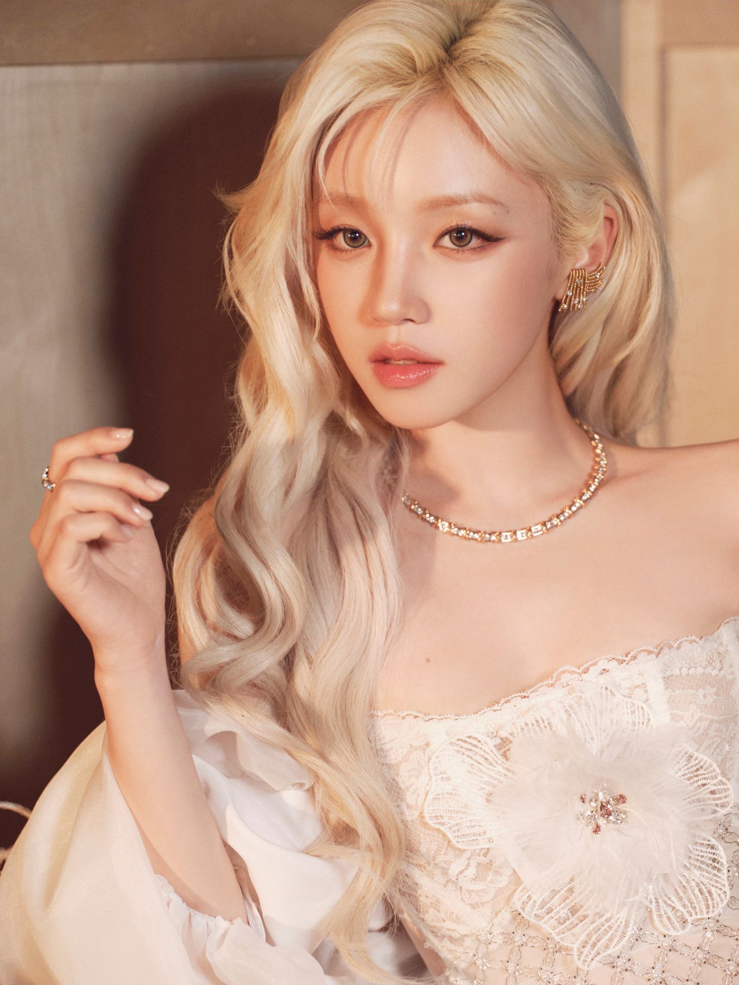Recent activity shot of Yuqi (i-dle)