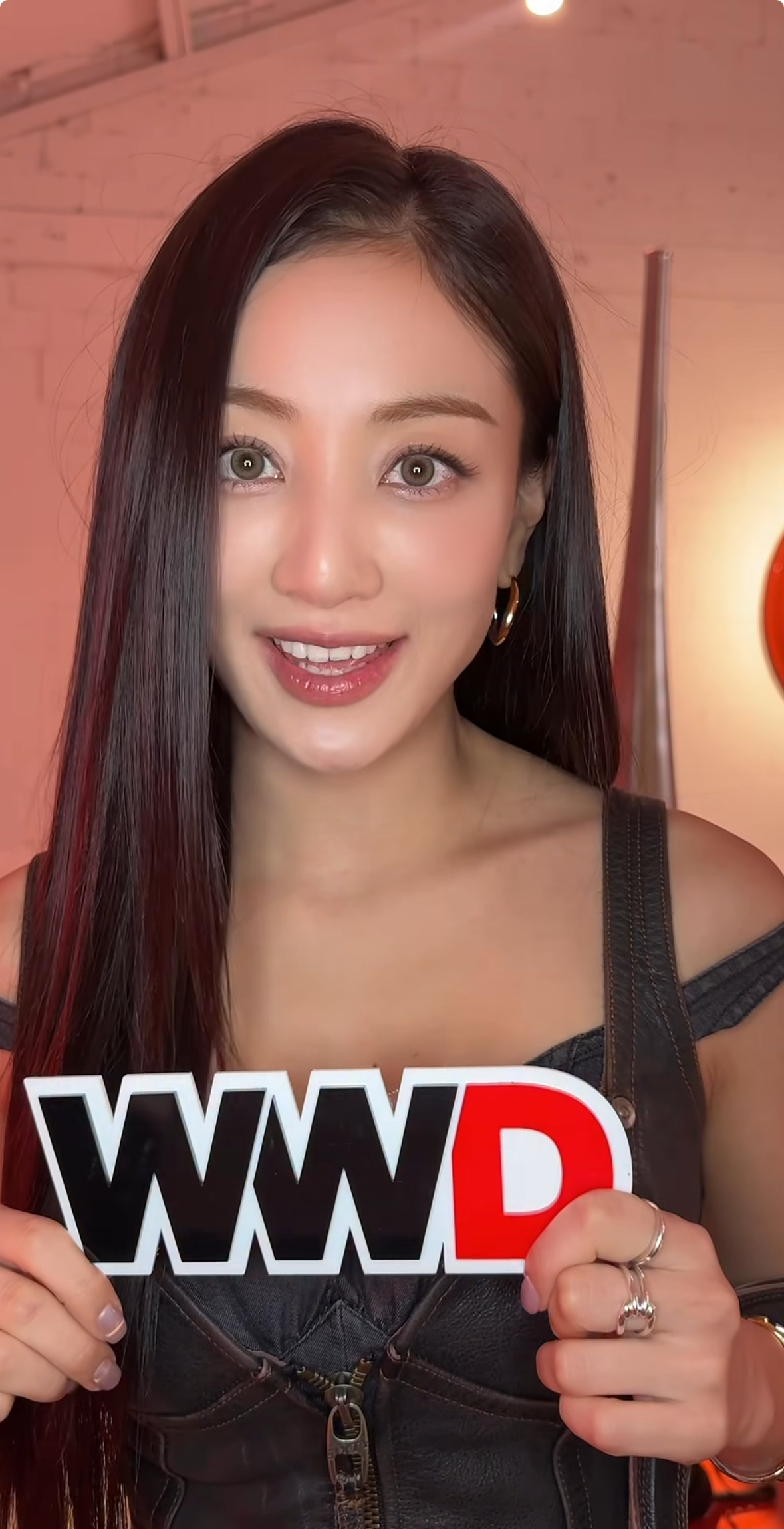 Latest photo of Jihyo (TWICE)