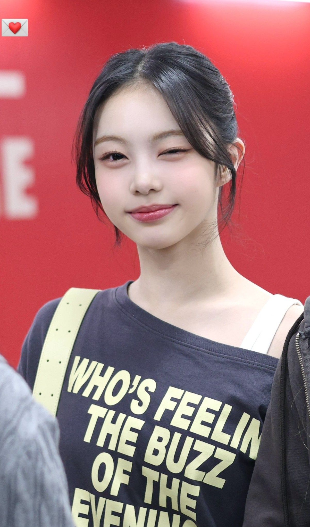 이안 (하츠투하츠)의 팬들이 직접 만든 특별한 배경화면