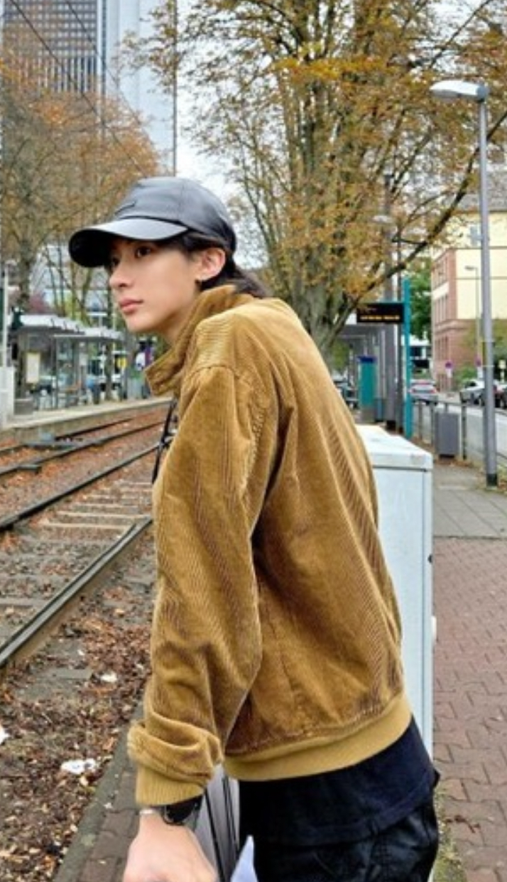 Recent activity shot of Anton (RIIZE)