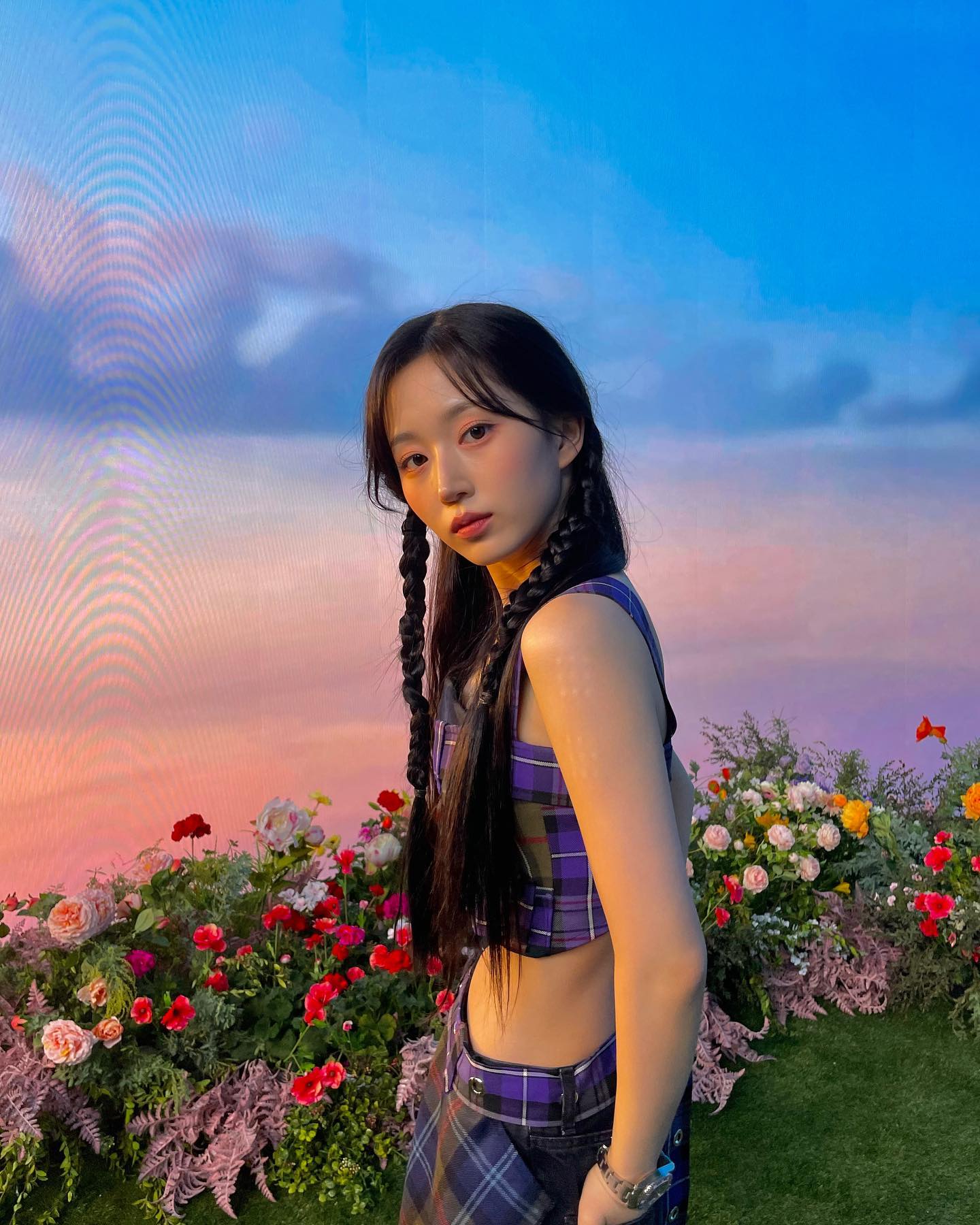 Recent activity shot of NMIXX