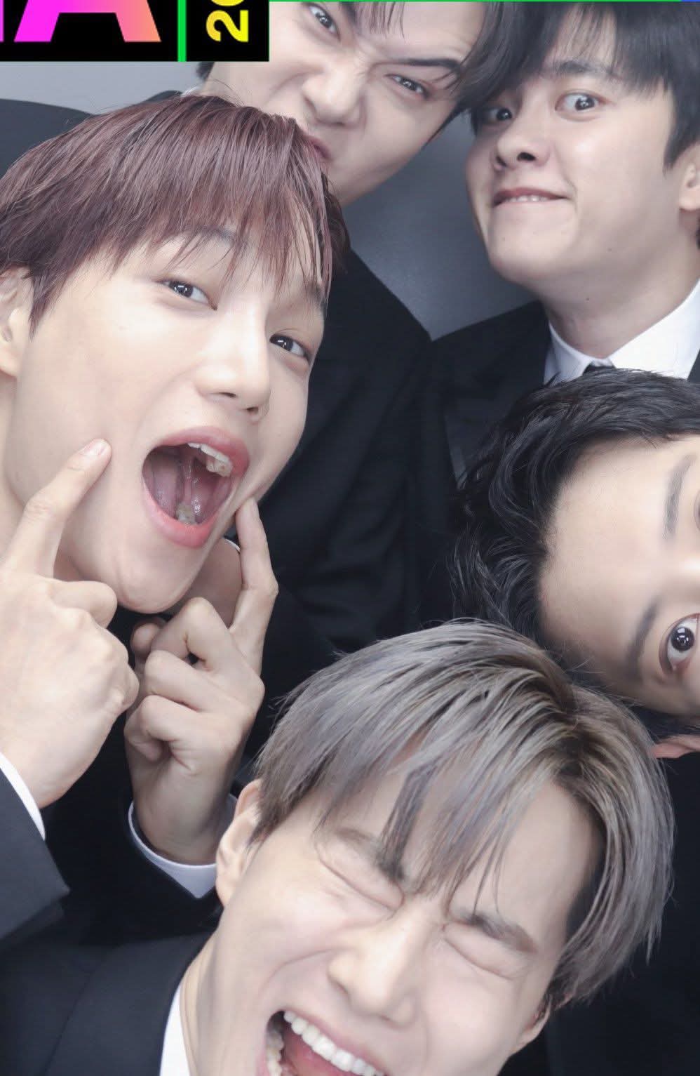 EXO 최근 활동샷