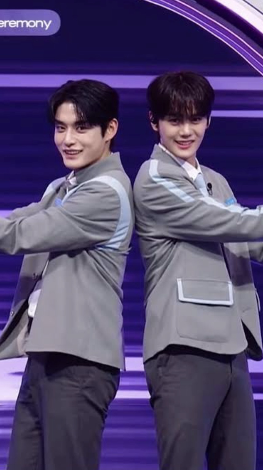 Behind-the-scenes cut of Kim Gyuvin (ZEROBASEONE)