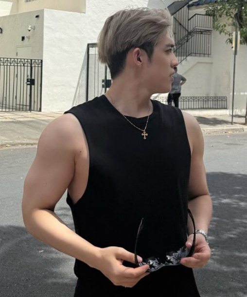 A moment captured by S.Coups (SEVENTEEN)'s fan