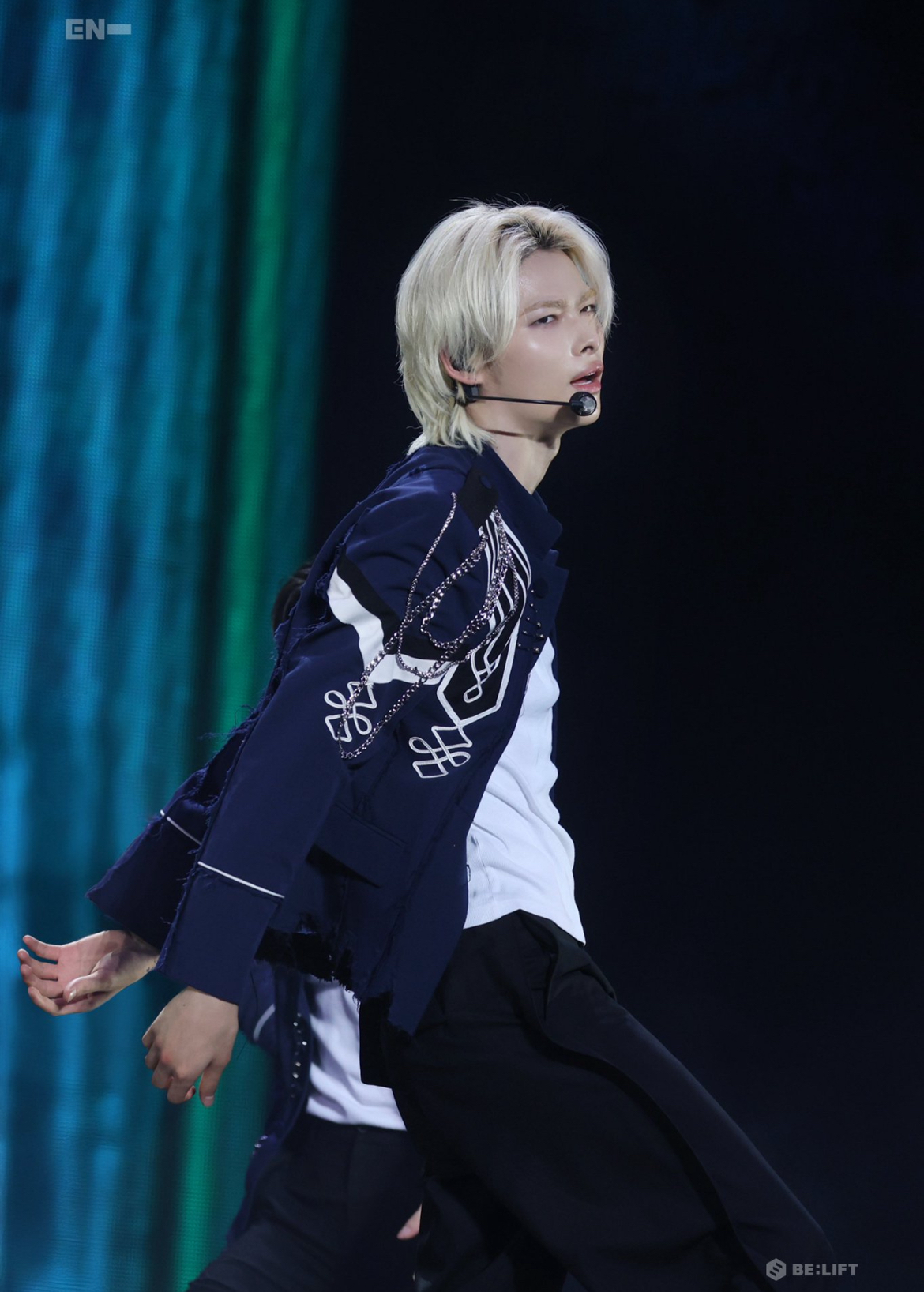 NI-KI (ENHYPEN)的幕後花絮