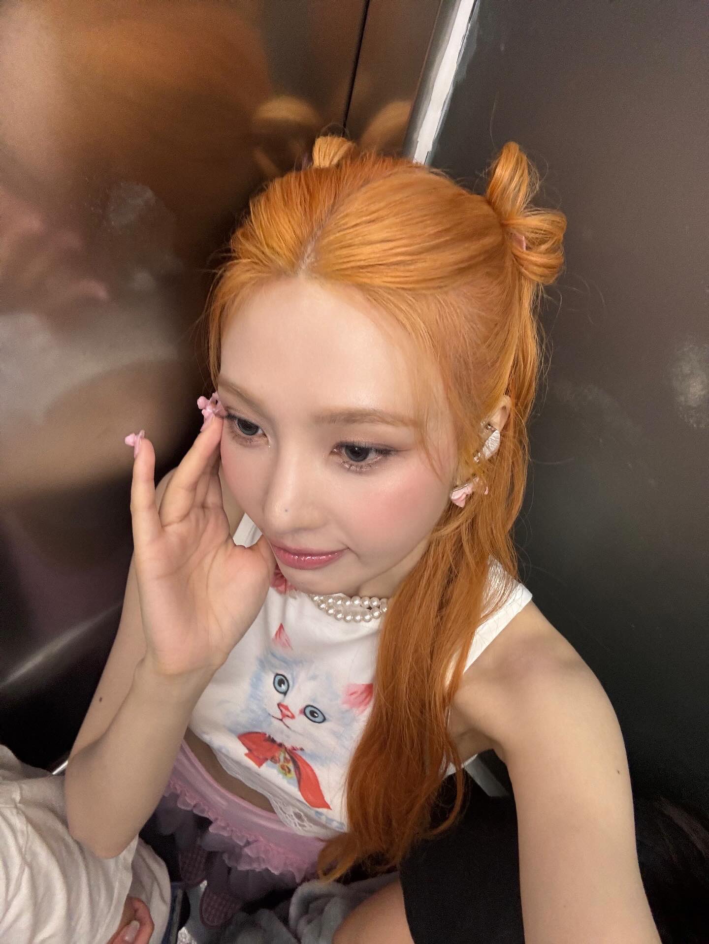 Recent activity shot of Red Velvet