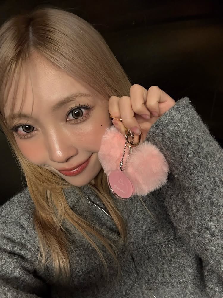 A moment captured by Mayuka (NiziU)'s fan