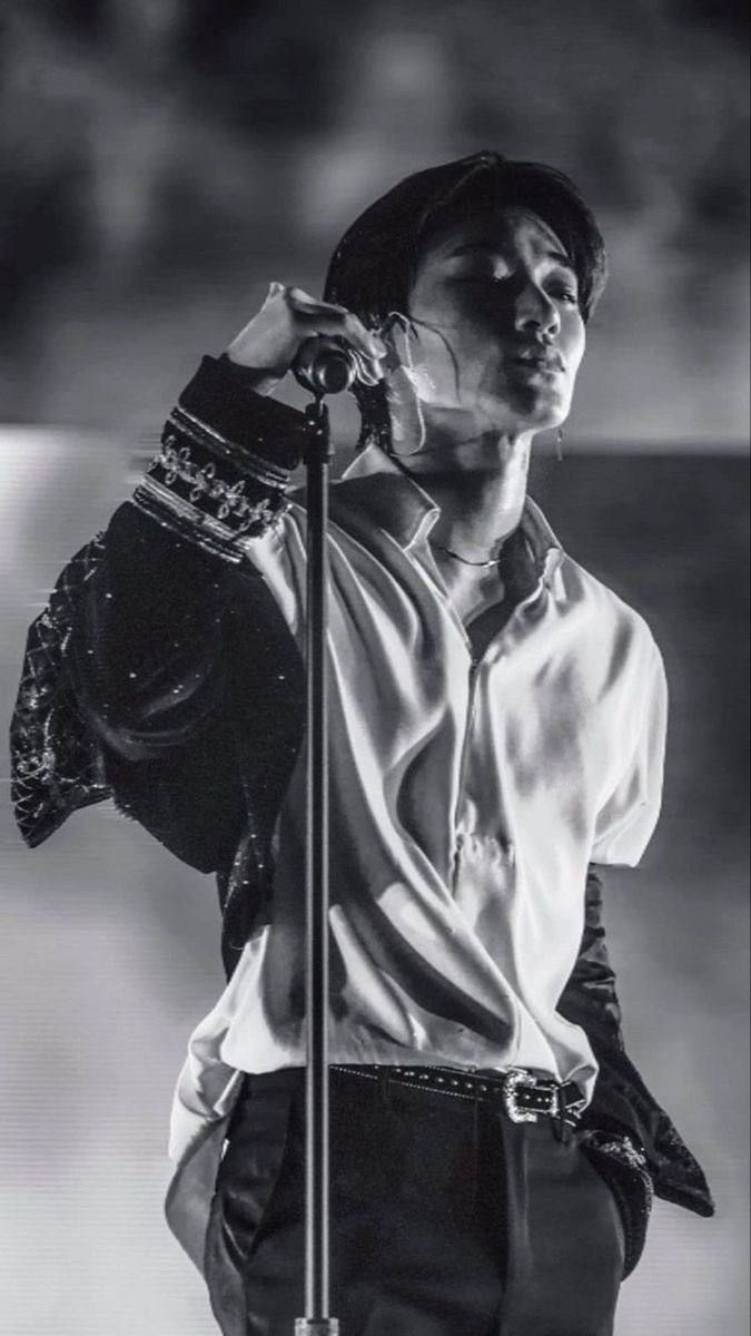 Fandom-recommended wallpaper image of San (ATEEZ)