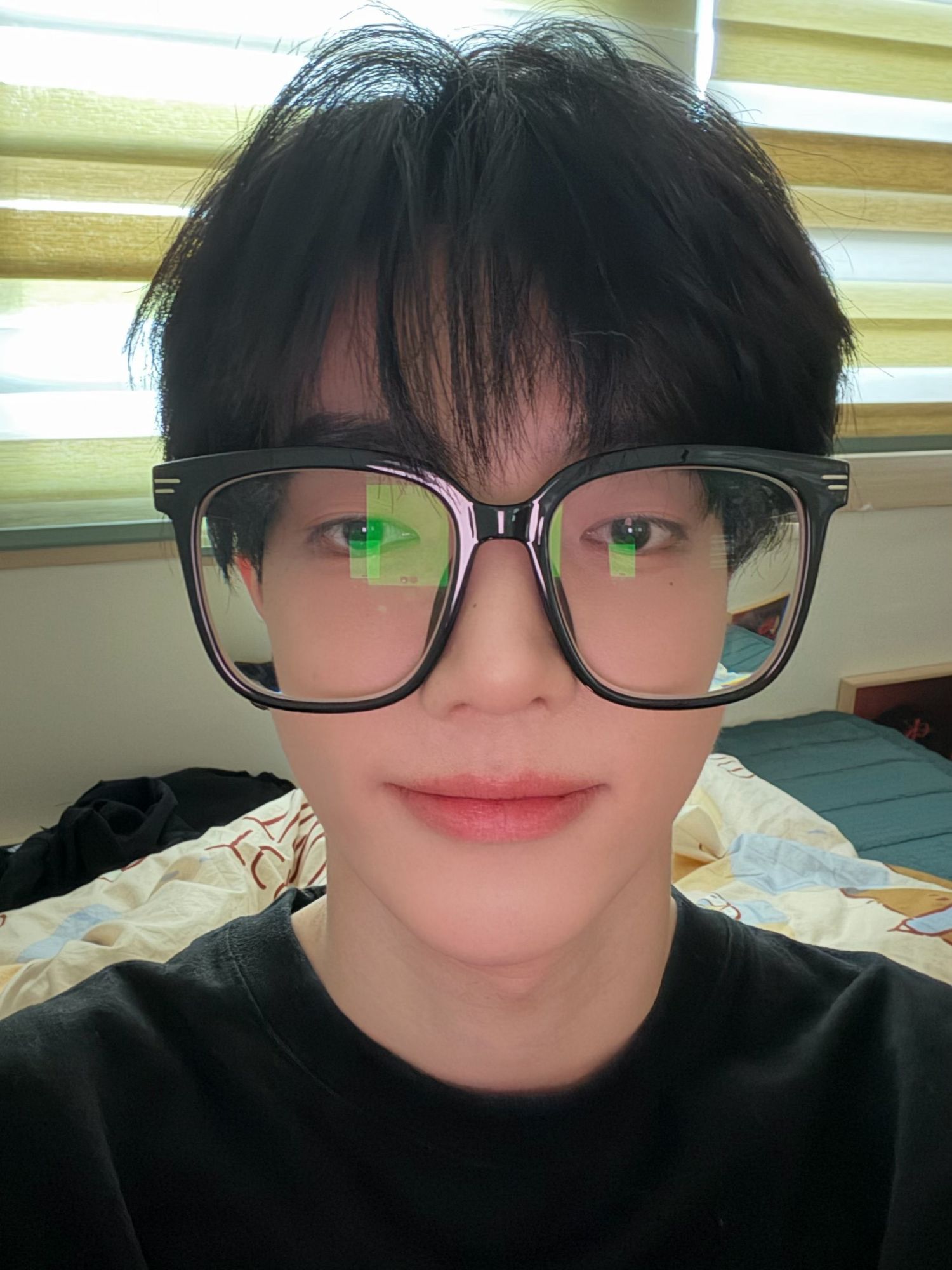 A moment captured by Zhang Hao (ZEROBASEONE)'s fan