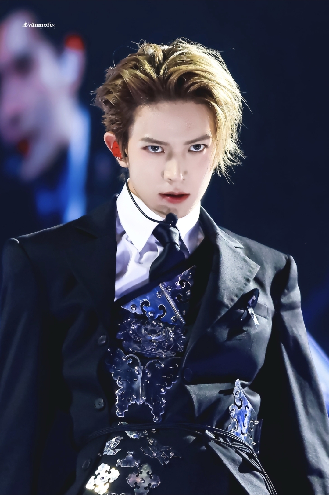 Latest photo of Heeseung (ENHYPEN)