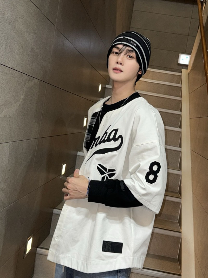 Potret di balik layar Kim Gyuvin (ZEROBASEONE)