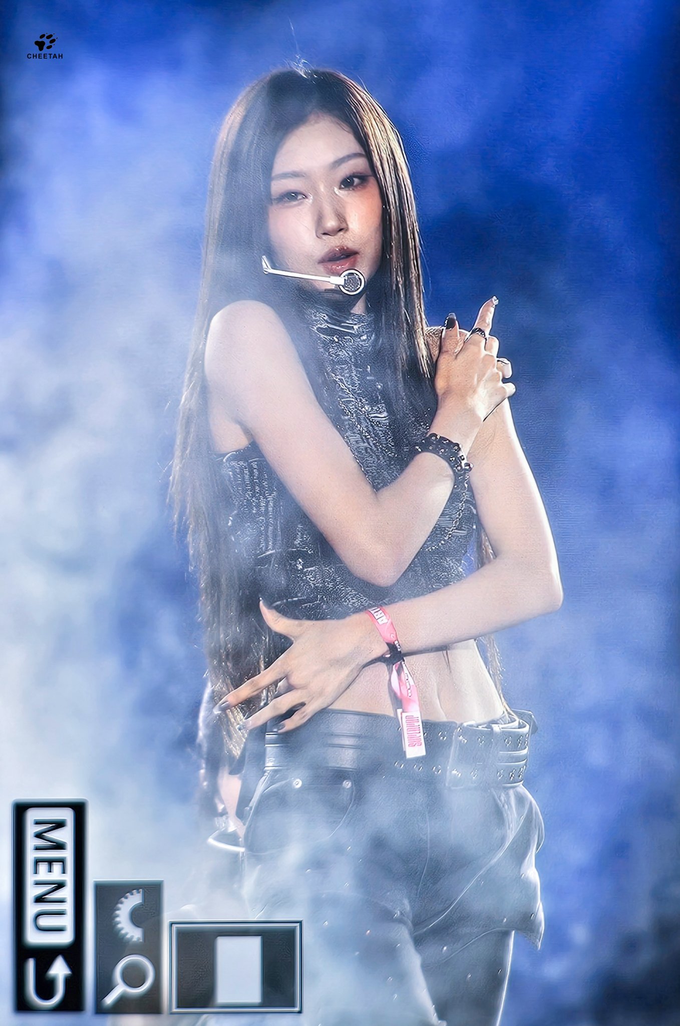 A moment captured by Choi Jungeun (izna)'s fan