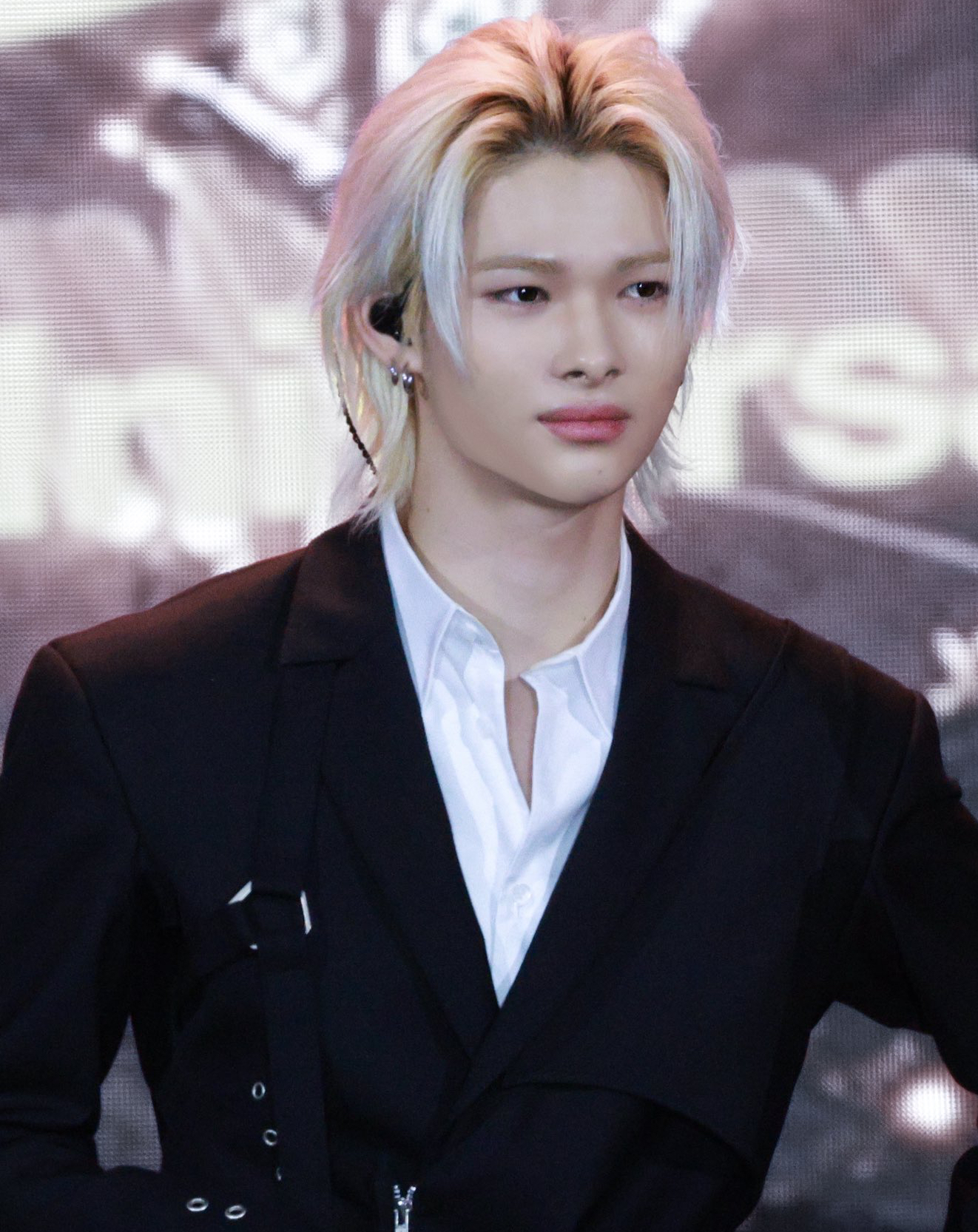 NI-KI (ENHYPEN)的最新照片