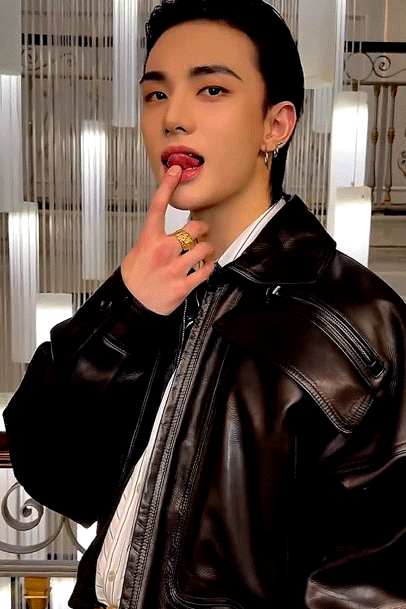 別売り、値段交渉○ヒョンジン PEARL SHELL CHOKER TWENTYONEAUGUST 正規品 StrayKids