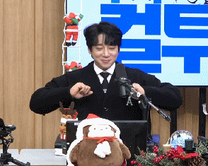 Latest photo of Hwang Chiyeol