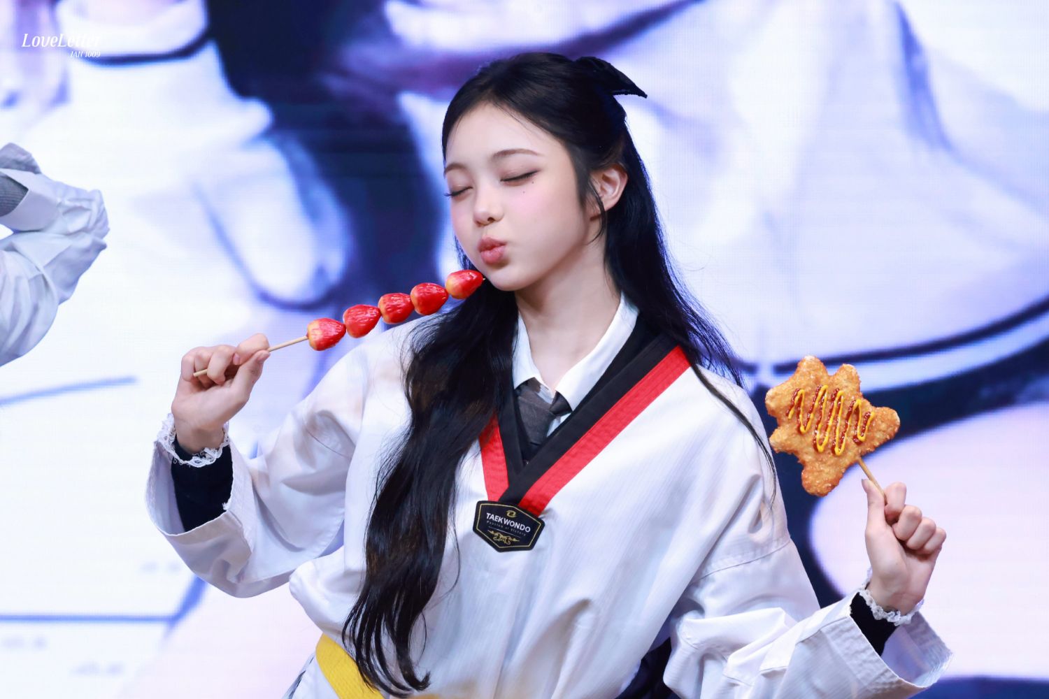 Behind-the-scenes cut of Ian (Hearts2Hearts)