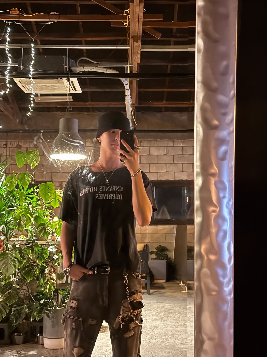 Recent activity shot of Hoshi (SEVENTEEN)