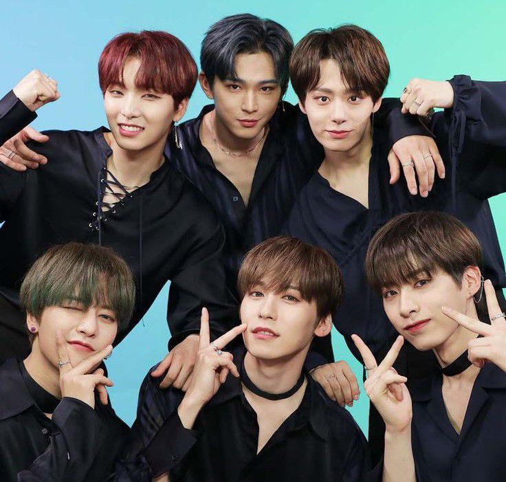 A moment captured by ONEUS's fan