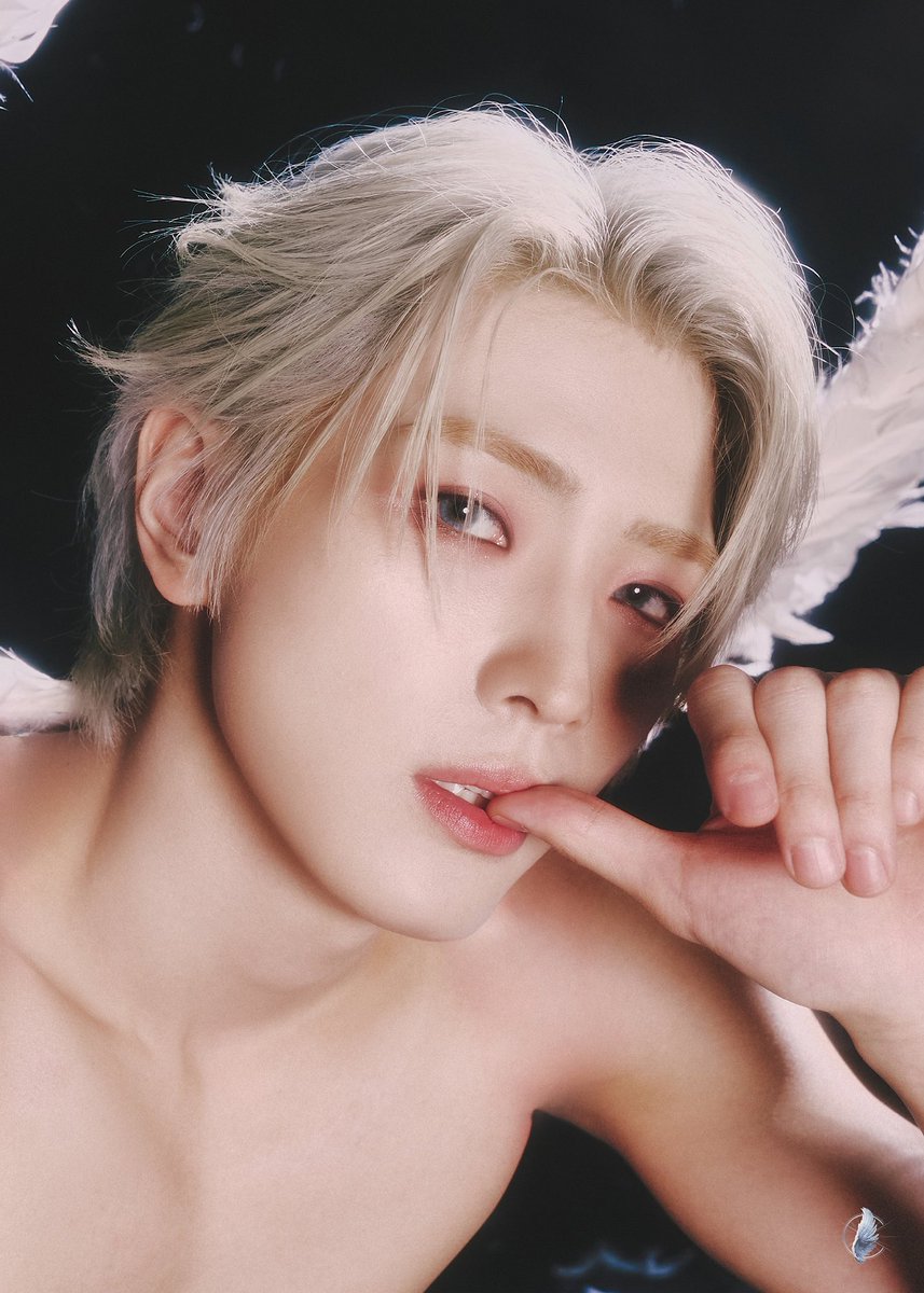 Behind-the-scenes cut of CIX