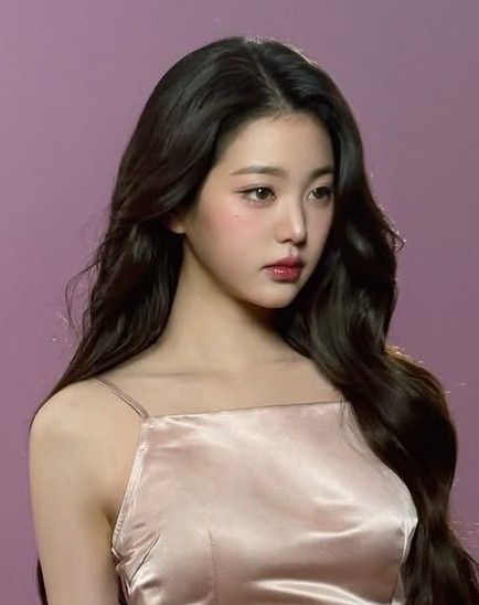Latest photo of Jang Wonyoung (IVE)