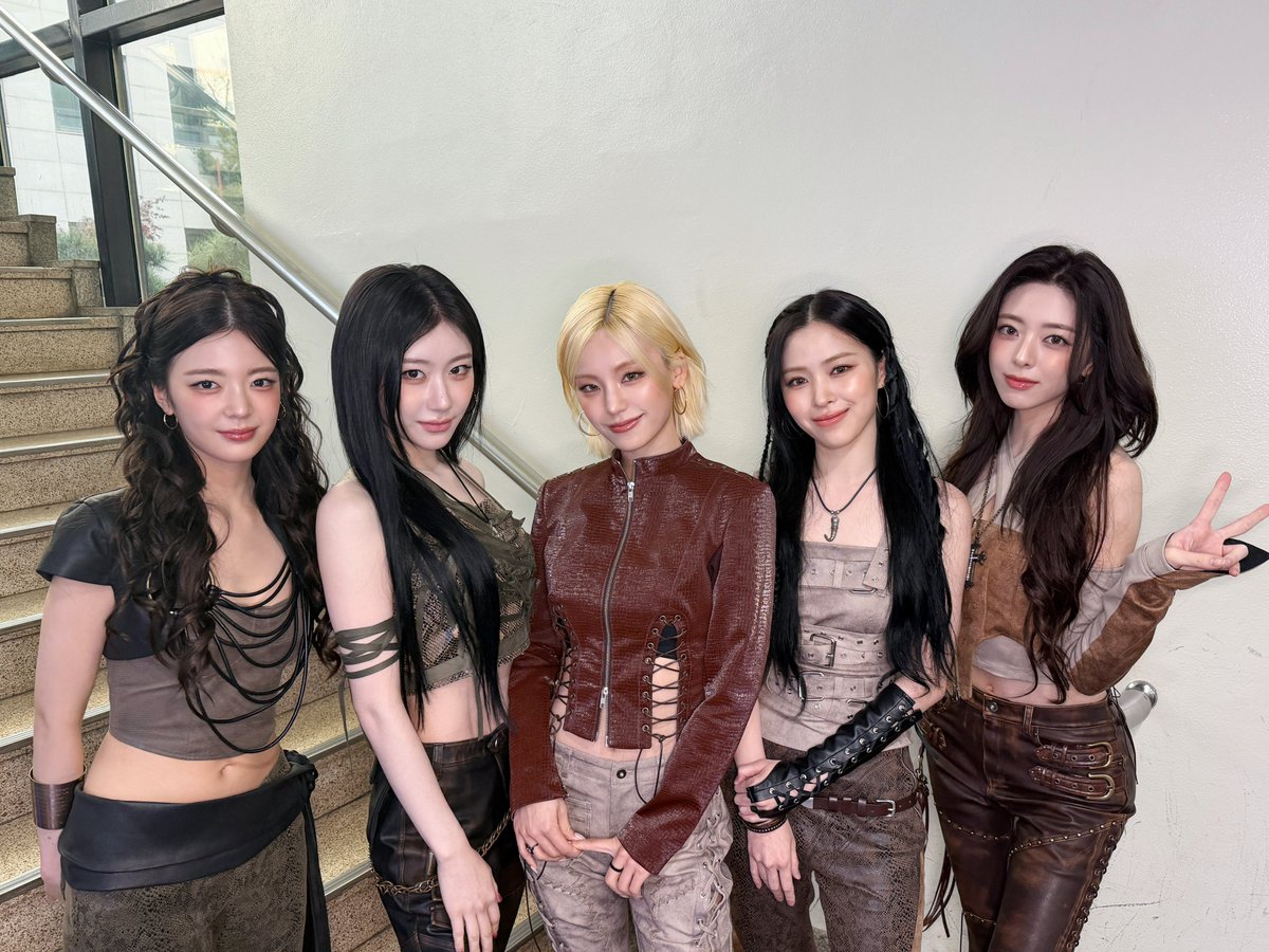 ITZY 최근 활동샷