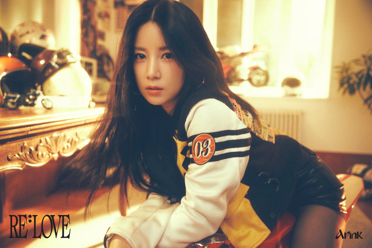 Momen yang diabadikan oleh penggemar Apink