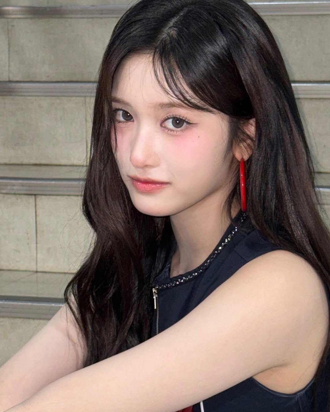 Latest photo of Leeseo (IVE)