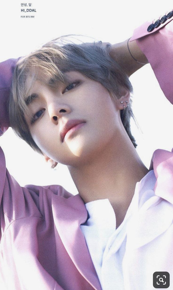 Foto aktivitas terbaru V (BTS)