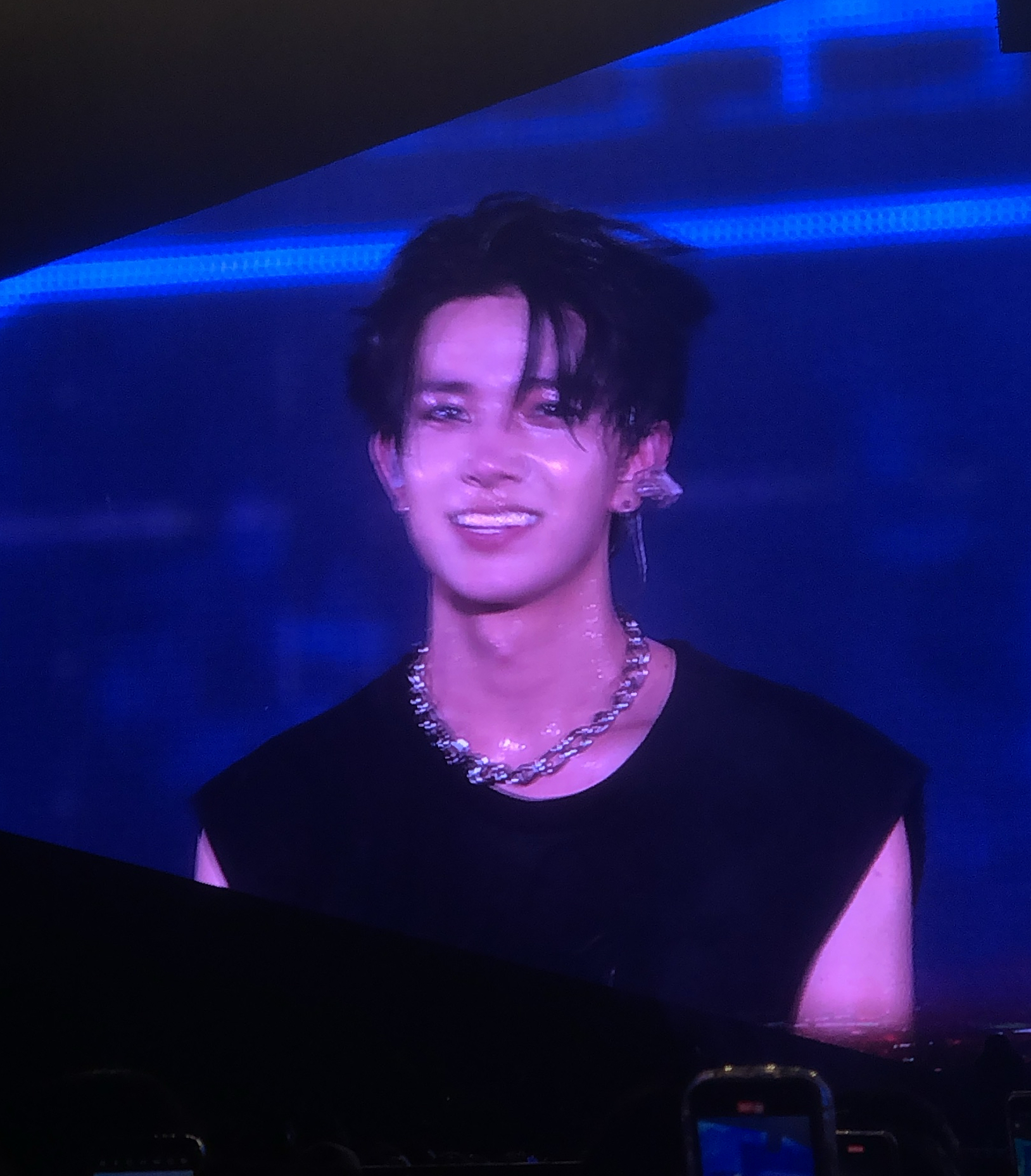 Latest photo of Heeseung (ENHYPEN)