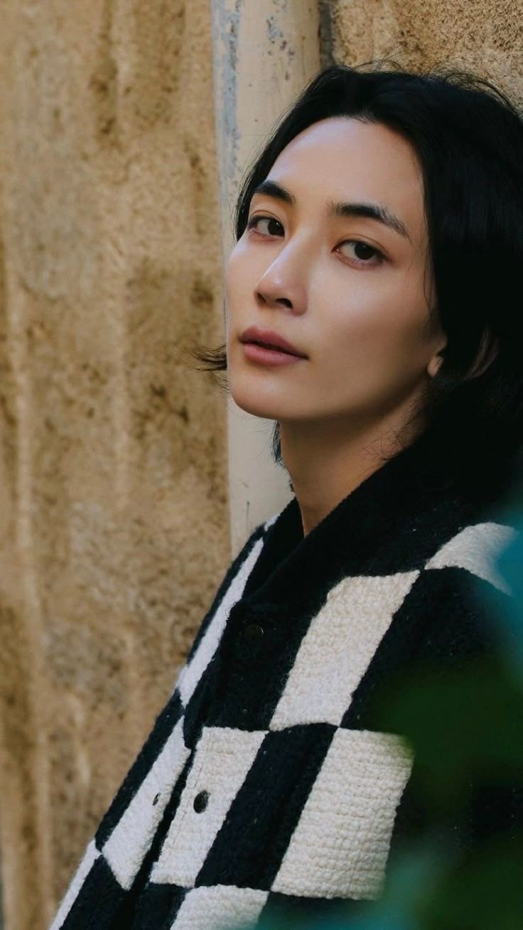A moment captured by Jeonghan (SEVENTEEN)'s fan