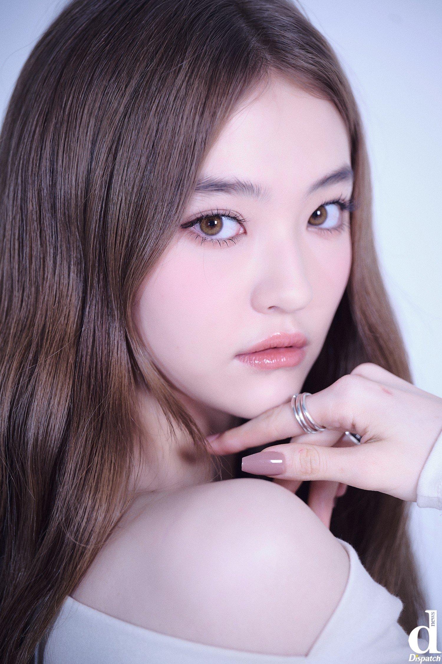 Latest photo of Ella (MEOVV)