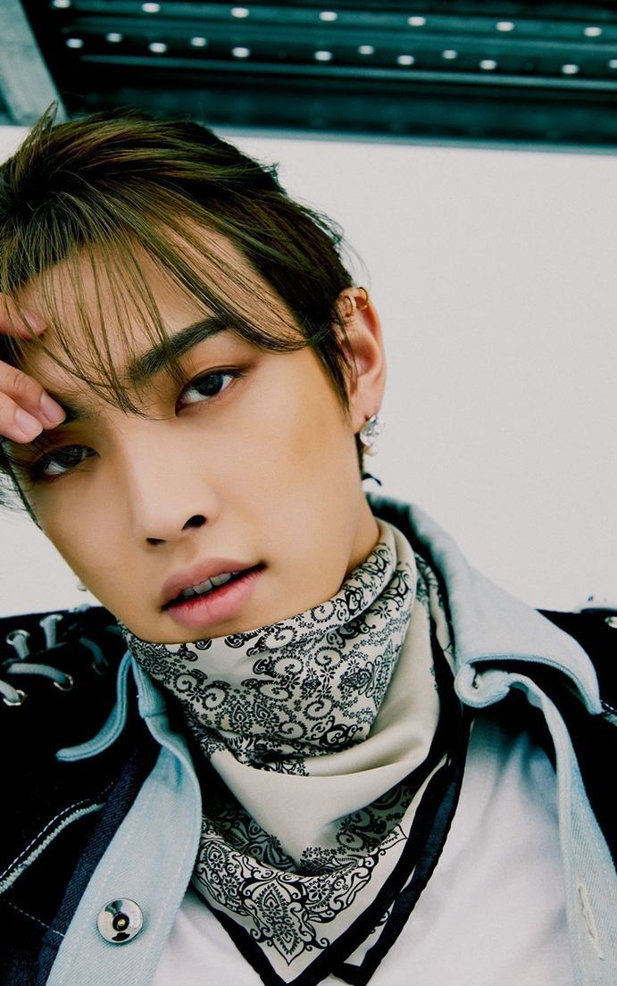 Behind-the-scenes cut of Hongjoong (ATEEZ)