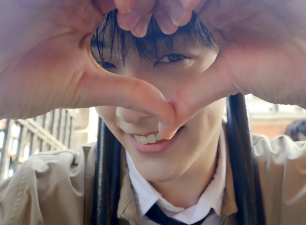 A moment captured by Soobin (TOMORROW X TOGETHER)'s fan