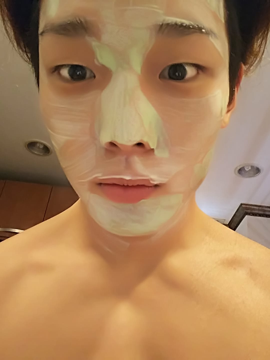 Behind-the-scenes cut of BOBBY (iKON)