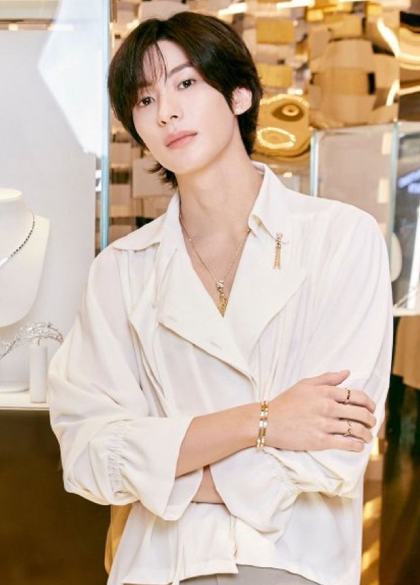 Recent activity shot of Anton (RIIZE)
