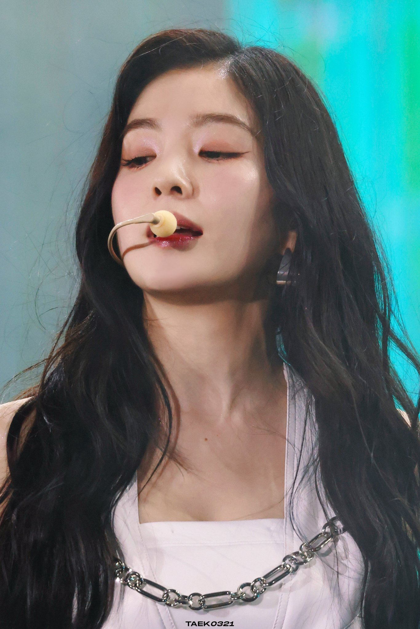Latest photo of Irene (Red Velvet)