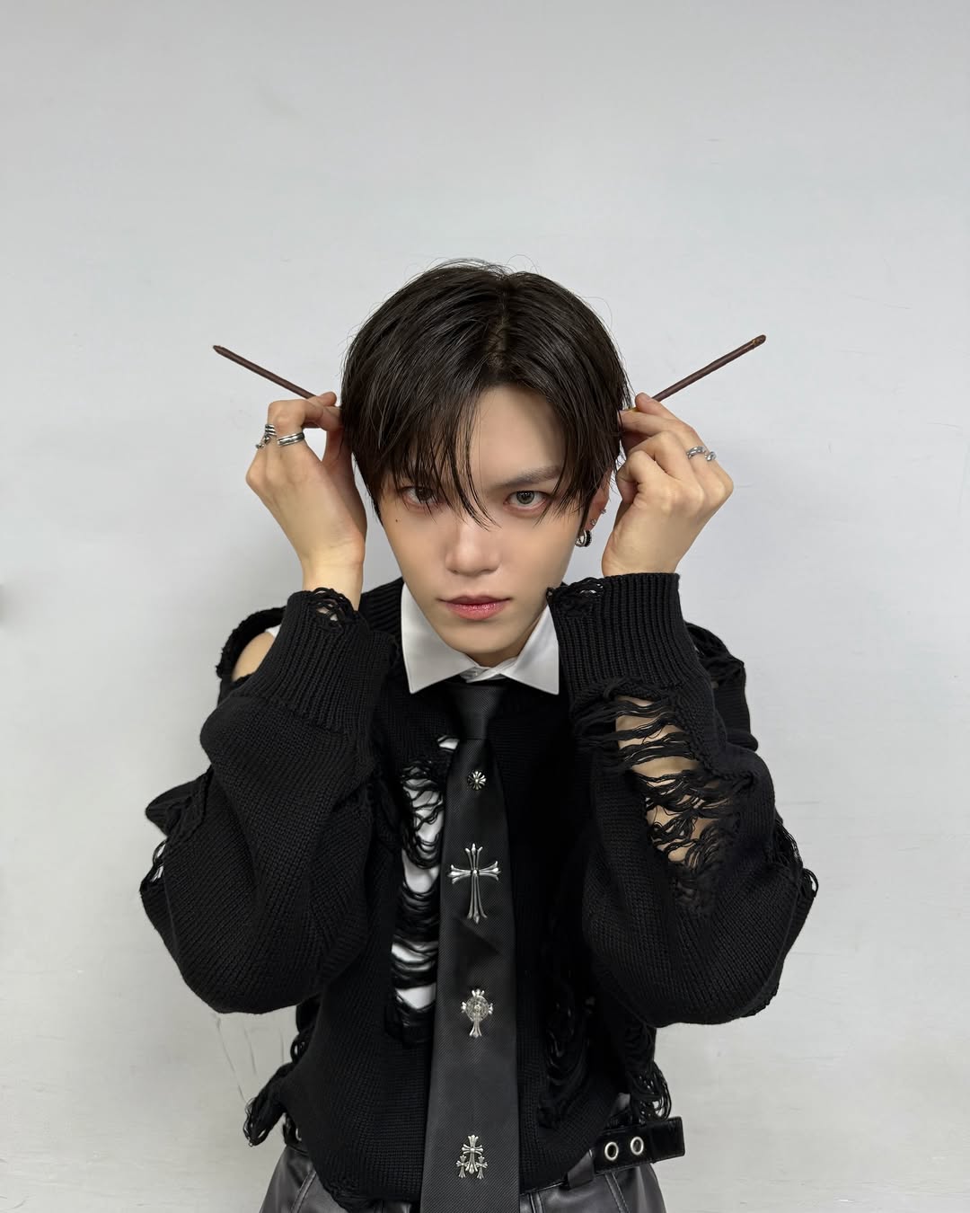 Recent activity shot of Gyehyeon (VERIVERY)