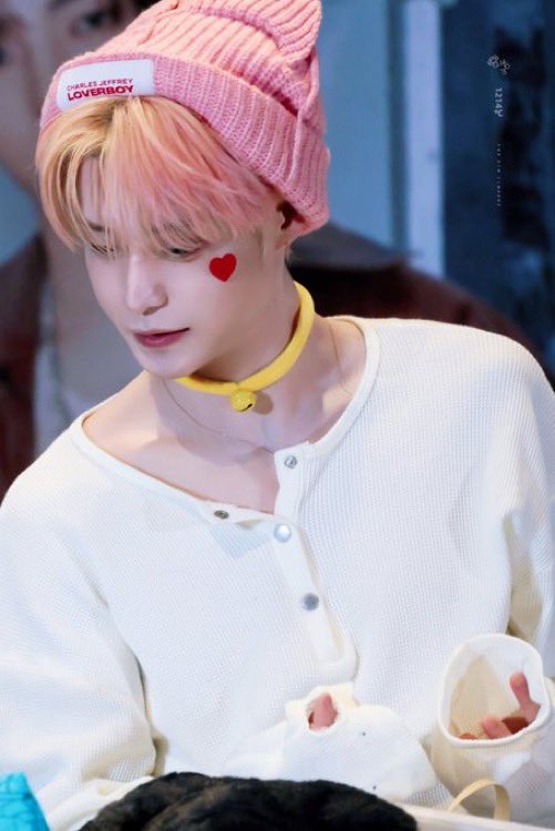 Latest photo of Kim Jiwoong (ZEROBASEONE)