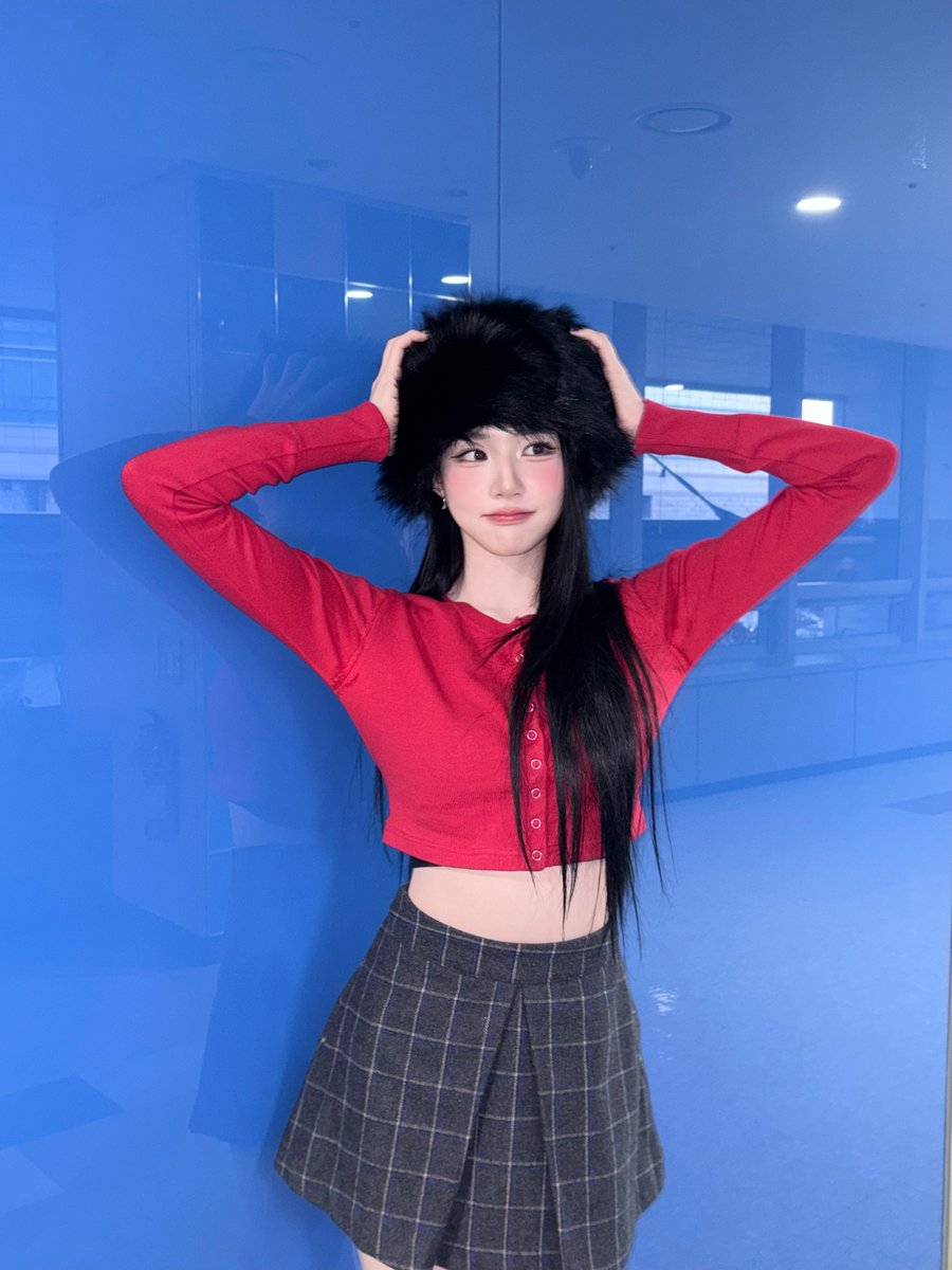 A moment captured by tripleS's fan