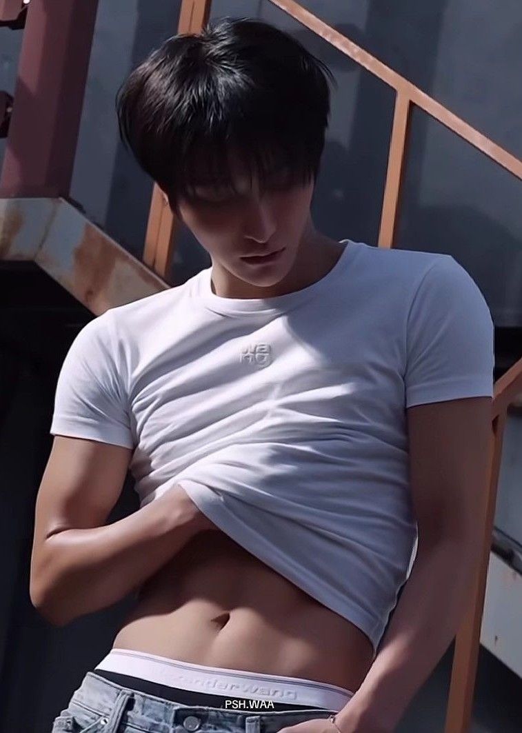 Latest photo of Seonghwa (ATEEZ)