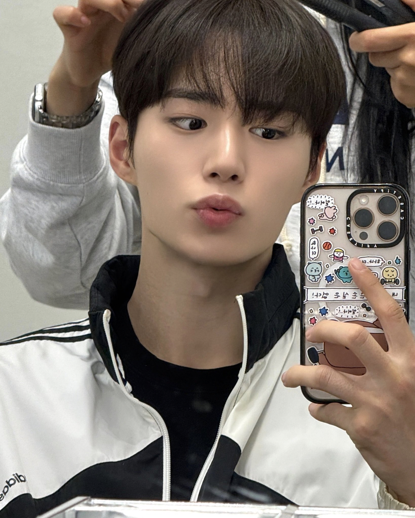Latest photo of Kim Junseo (WEi)