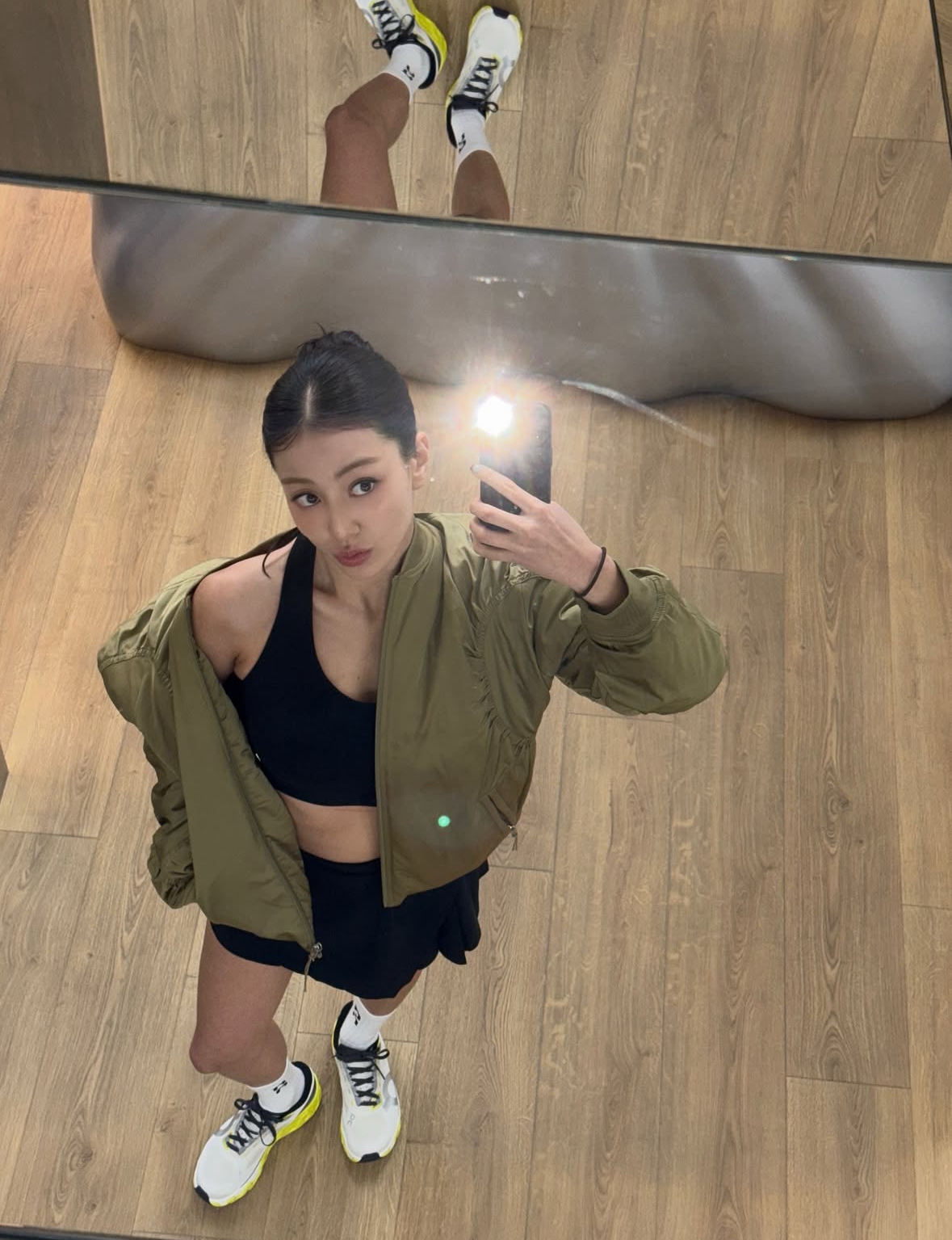 志效 (TWICE)的幕後花絮